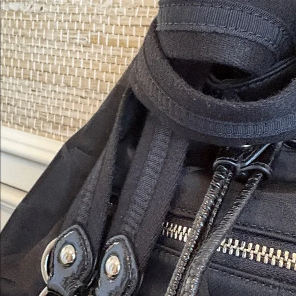 Coach Poppy Black Drawstring Bucket Bag EUC - Picture 16 of 16